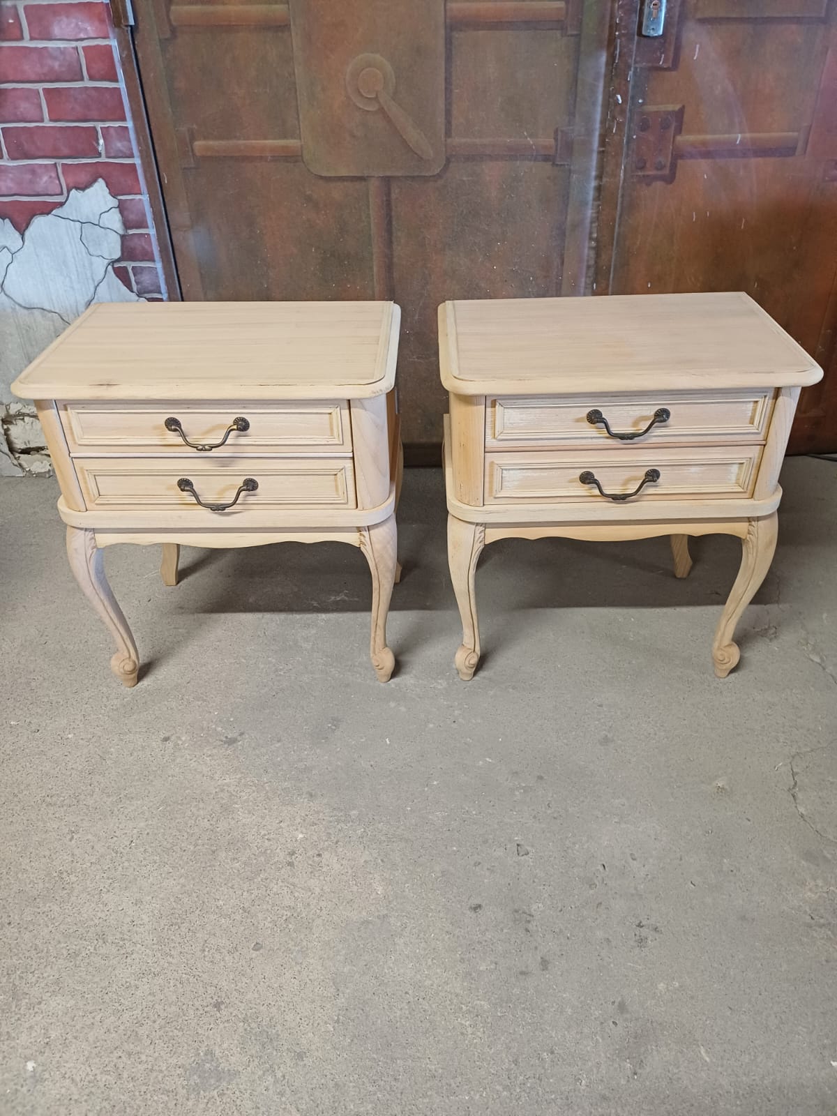 Aérogommage bois tables de nuit après